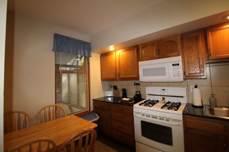 25 Park Ave, Oneonta, New York 13820, 2 Bedrooms Bedrooms, ,1 BathroomBathrooms,2-Bedroom,9 Month Lease,25 Park Ave,1012